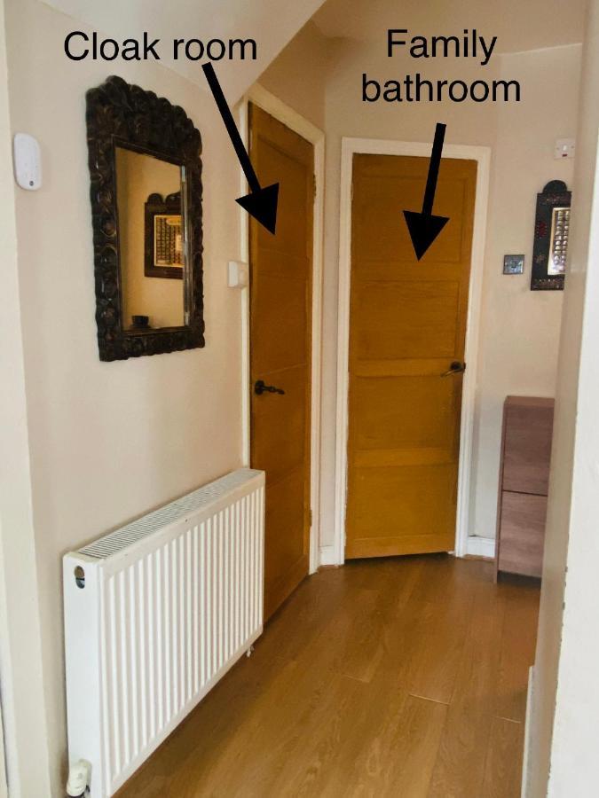 Hameway House- Stunning 4 Bedroom House With A Spacious Kitchen Ferienhaus